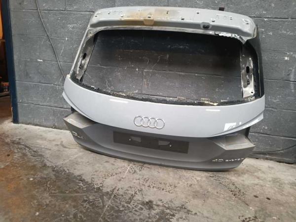 HAYON AUDI Q4 E-TRON 07/2020+ - Vue 1